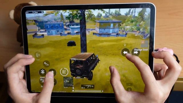 LIVIK HANDCAM | 2825 DAMAGE - 19 KILLS | 6 FINGERS - IPAD PRO - GYRO | PUBG Mobile смотреть онлайн