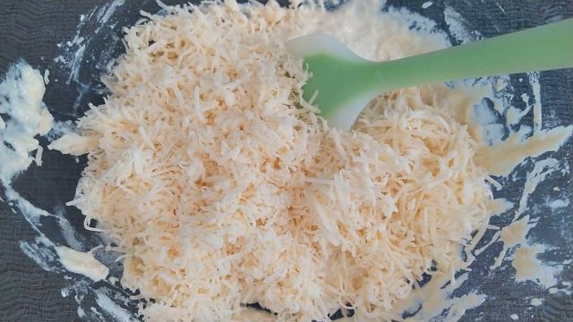 Ленивый хачапури на сковороде — аппетитная сырная лепёшка! Хочется готовить постоянно?? смотреть онлайн