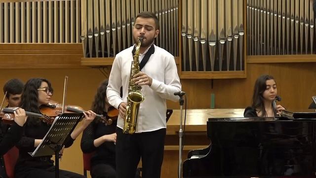 Astor Piazzolla - Tango Etude No.5, Hovsep Asatryan, Saxophone, TchaikChamber, cond. David Marukhia смотреть онлайн
