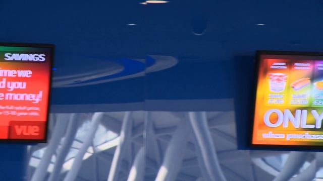 Ziris Canvas @ Vue Cinema, Westfield, London смотреть онлайн