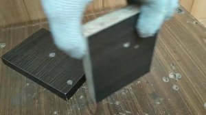 Как установить конфирмат в ДСП с помощью двух сверл