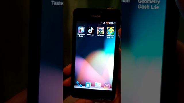 что находится в нутри телефона HUAWEI 2 смотреть онлайн