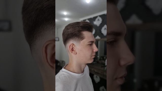 Цирюльня Брадобрей Ростов-на-Дону #стрижка #цирюльнябрадобрей #barbershop #fade смотреть онлайн