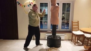 Обзор груши-манекена для бокса Century BOB BOX