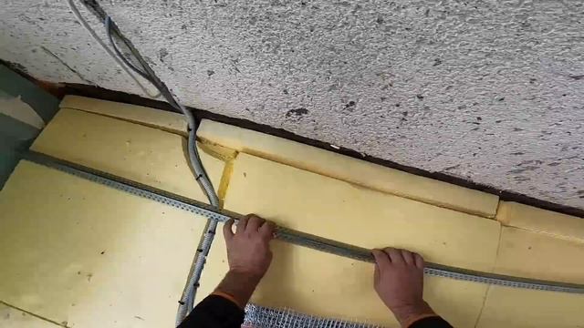 Я НАМУЧАЛСЯ С НИМ , НО ВСЕ СДЕЛАЛ ! УТЕПЛЕНИЕ ПОЛА ! ТЕПЛЫЙ ПОЛ! НАЛИВНОЙ ПОЛ! [Жизнь в деревне] смотреть онлайн