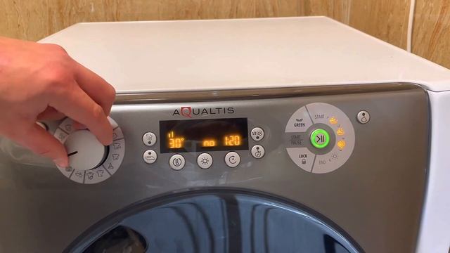 С этим справиться даже ребенок. Инструкция стиральной машины Hotpoint Ariston Aqualtis смотреть онлайн