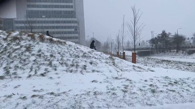 Настоящая зима в Европе! Печем торты. День рождения в многодетной семье. Торт в 4 этажа. смотреть онлайн