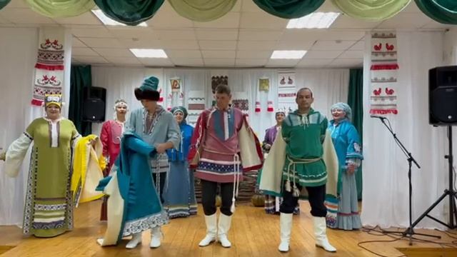 Дефиле - показ стилизованного славянского костюма коллекции "Русь изначальная". смотреть онлайн