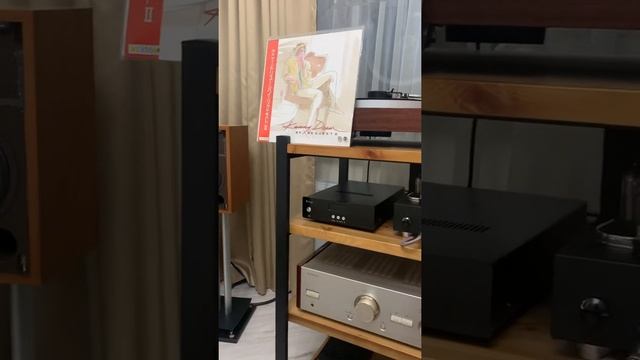 Micro dd8, MM 2m black, Sony ssA3 La voice, Kenwood L-A1 смотреть онлайн
