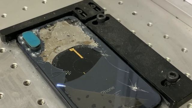 Замена задней крышки iPhone Xs | Ремонт iPhone Xs смотреть онлайн