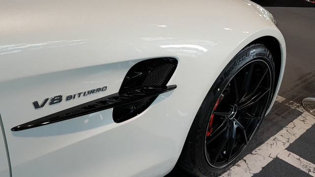 2017 Mercedes-Benz AMG GT-R смотреть онлайн