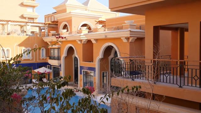 Cascades spa pool смотреть онлайн