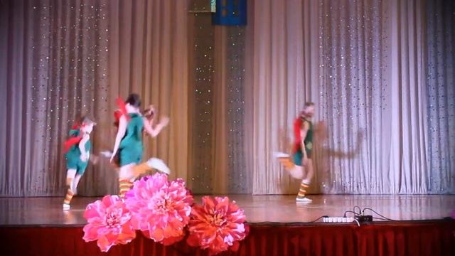 "Пеппи" - танц. анс. "Тип-топ"_на фестивале_09.06.2018 смотреть онлайн