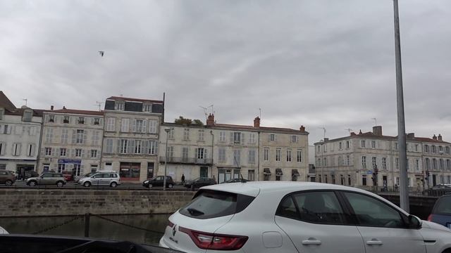 ЖИЗНЬ ВО ФРАНЦИИ. В ЛА-РОШЕЛЕ - ГОРОД МУШКЕТЁРОВ. LIFE IN FRANCE. LIFE IN LA ROSHEL. смотреть онлайн