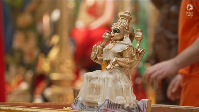 LIVE - Vasanta Navaratri 2023 - Day 1: Shailaputri Devi смотреть онлайн