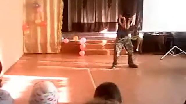 танец пацана с 11А класса))) смотреть онлайн