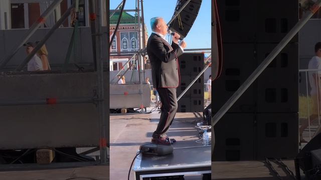 Прекрасная Йошкар-Ола! День семьи, любви и верности! Концерт прошёл без происшествий! Люблю Вас! ❤️ смотреть онлайн