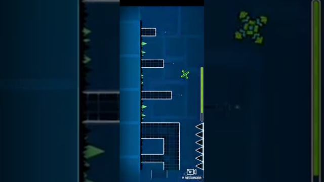 играю в geometry dash (выключился микрофон) смотреть онлайн
