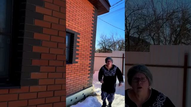 Шапка главное для БабыУли!#юмор#прикол#веселаяистория смотреть онлайн