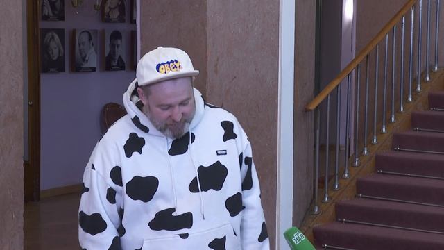 Театр им. Моссовета. Интервью на фоне спектакля «Супружеская жизнь. Перестройка» смотреть онлайн