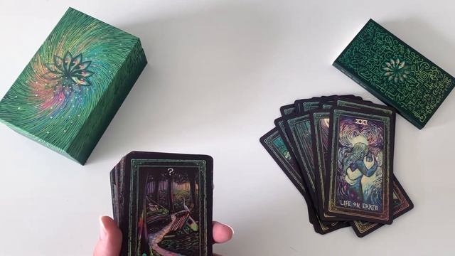 Cosma Visions Oracle | Unboxing & Review смотреть онлайн