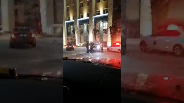 Задержание усольских активистов у областного суда в Иркутске смотреть онлайн