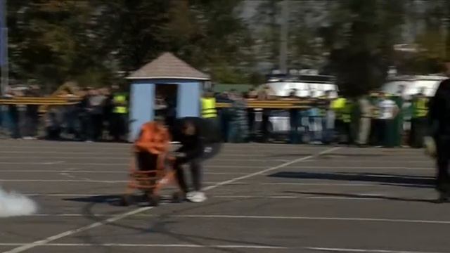 Управление вневедомственной охраны столицы на Спортивном празднике полиции смотреть онлайн