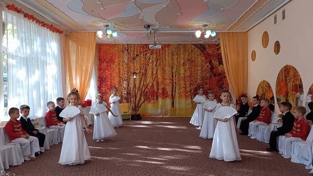 Полька Ольга с веерами смотреть онлайн