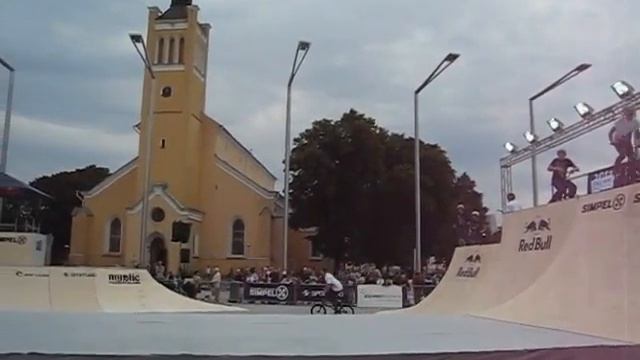 Новая площадь Свободы в Таллине 29.08.2009 смотреть онлайн