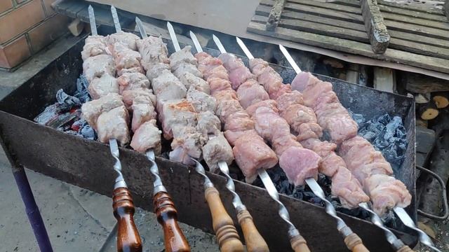 ШАШЛЫК из свинины, своими руками. ШАШЛЫНДОС в домашних условиях. смотреть онлайн