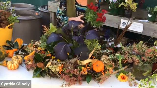 Table Wreath Centerpieces using Seasonal Plants by Cynthia Gillooly смотреть онлайн