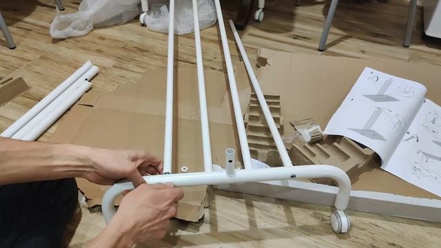 Как собрать напольную вешалку для одежды! смотреть онлайн