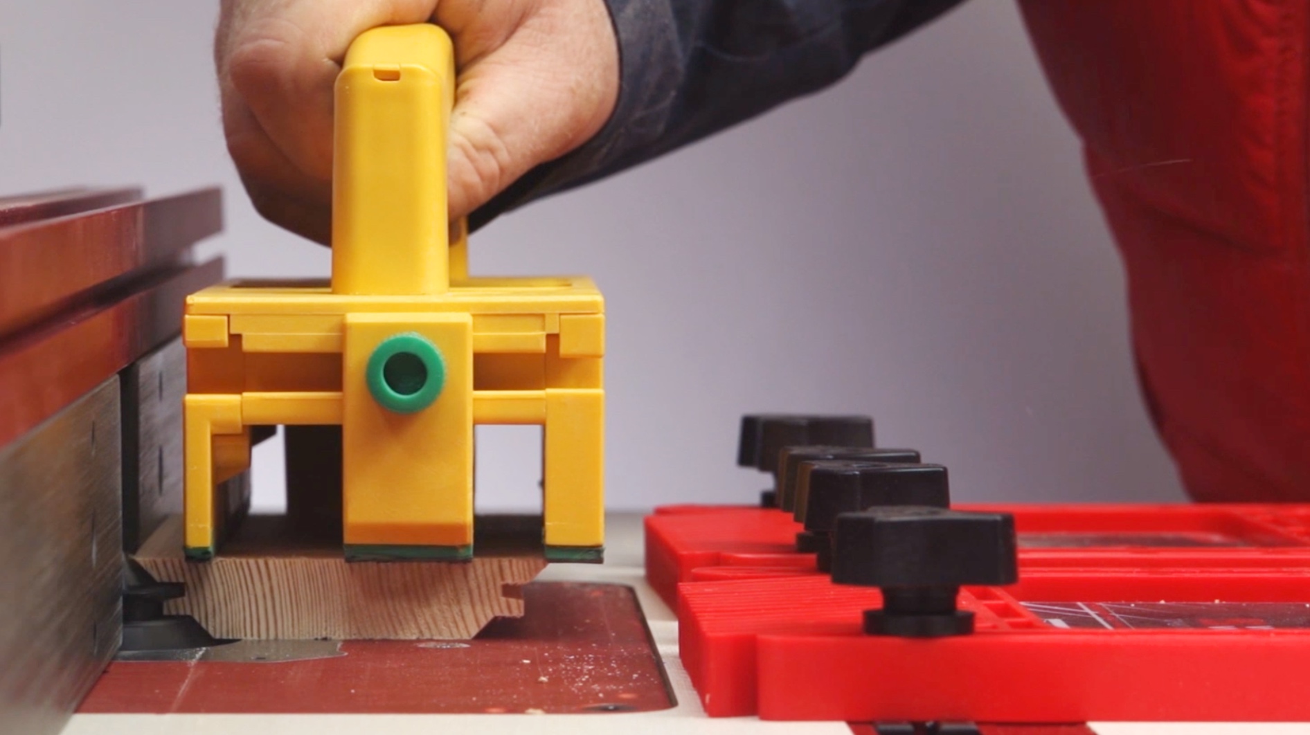 Имитация массивного бруса или ящичное соединение | Как сделать угловое сращивание и пустотелый брус смотреть онлайн