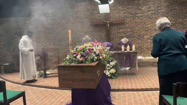 Marion’s funeral смотреть онлайн