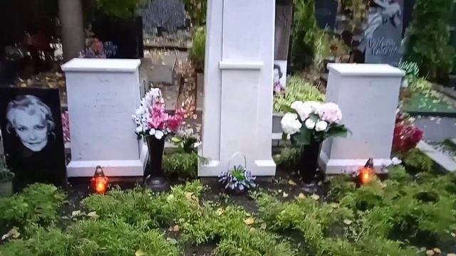Могила Бондарчук День рождения. Кириллов Боровик Сенкевич смотреть онлайн