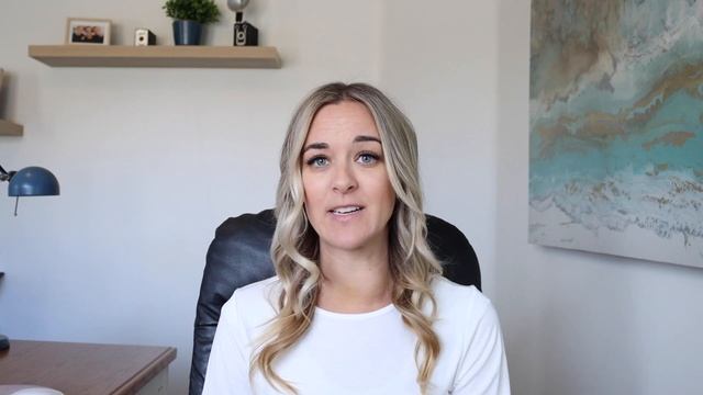 Illustrator vs Canva - Creating Products to Sell Online - Which is best? смотреть онлайн