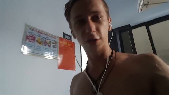 ХАлонг ХОстел смотреть онлайн