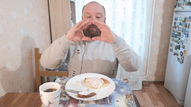 MUKBANG RUSSIA. EATING CURD CASSEROLE. МУКБАНГ РОССИЯ. ИТИНГ ТВОРОЖНАЯ ЗАПЕКАНКА. АСМР. ASMR. 먹방 смотреть онлайн