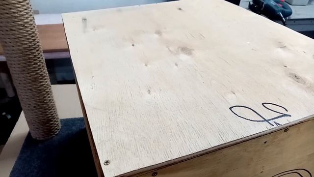 Когтеточки и домик для кошек своими руками #когтеточка #домик #животные смотреть онлайн