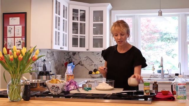 Lindsey's Bananalicious Muffins I Banana, Muffins, Plant-based, Vegan Chef смотреть онлайн
