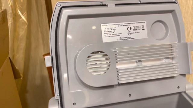 Обзор на автохолодильник Mercedes Cool Box A0008204206 смотреть онлайн