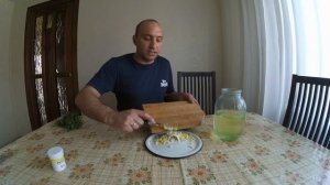 Кормление гусят с суточного возраста//Линдовские гуси