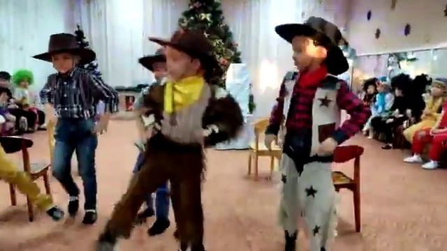 Ковбои. Утренник. Новый год. Танцы. Друзья. смотреть онлайн