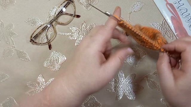 Как связать шапочку с ушками для маленькой собачки смотреть онлайн