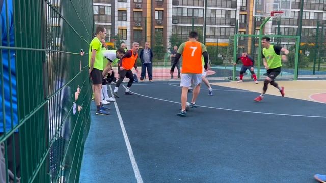 Футбол ⚽️ чемпионы нашего двора Арт Сити vs Голливуд смотреть онлайн