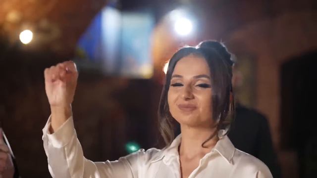 Silvia Timis Si LiveMusic - COVER - Săracă Barbă Căruntă