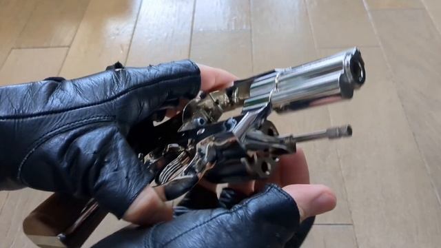 【タナカワークス】Colt Python Nickel Finish 2.5inch смотреть онлайн