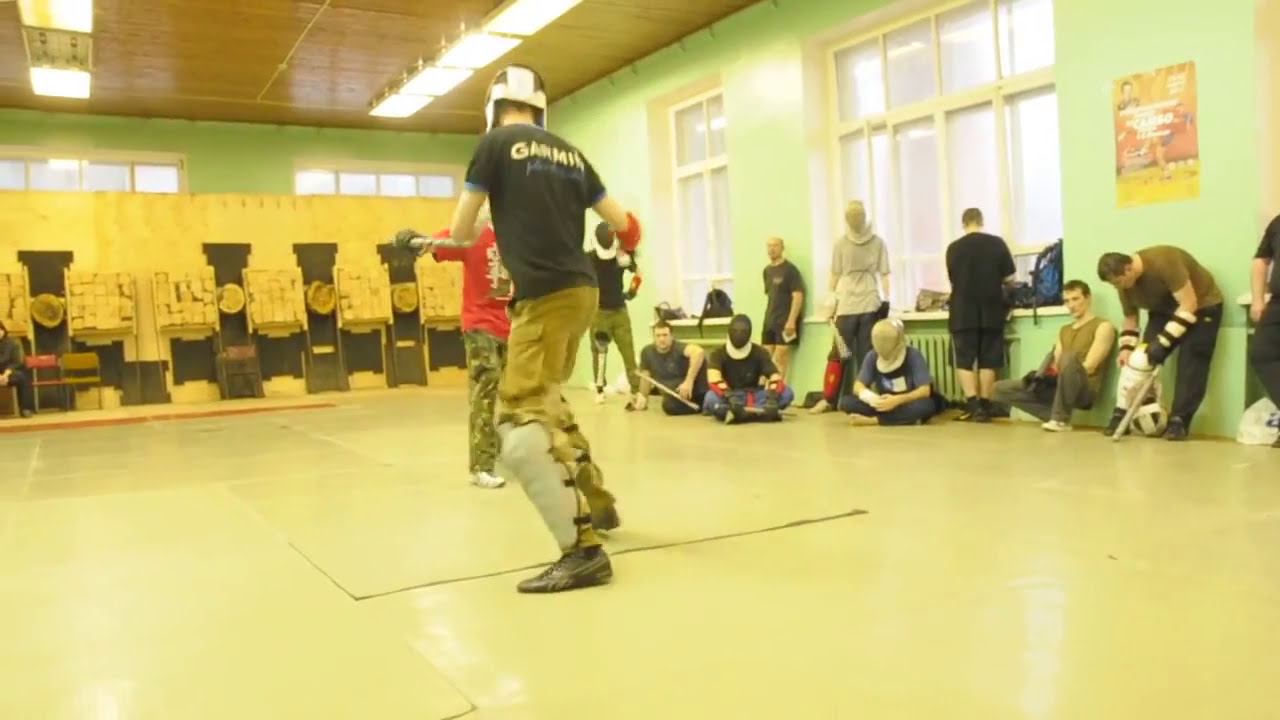 Дерусь с инструктором “Freeknife“ на палках. Дружеская встреча на Электрозаводской. КукуруЗо. смотреть онлайн