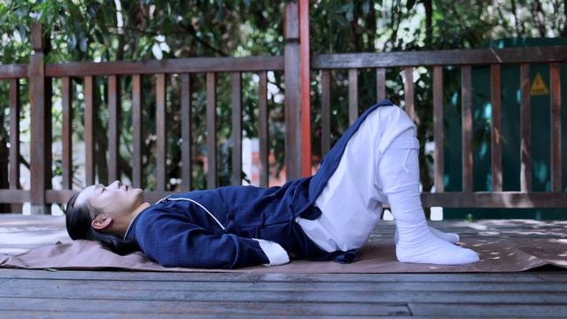 睡功详解系列（五）玄门中的顶级修炼方法，解决失眠困扰，改善体质，还阳补肾。Sleep work detailed series (5) to solve insomnia смотреть онлайн