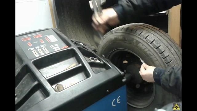 правильный баланс на станке TS-500 смотреть онлайн